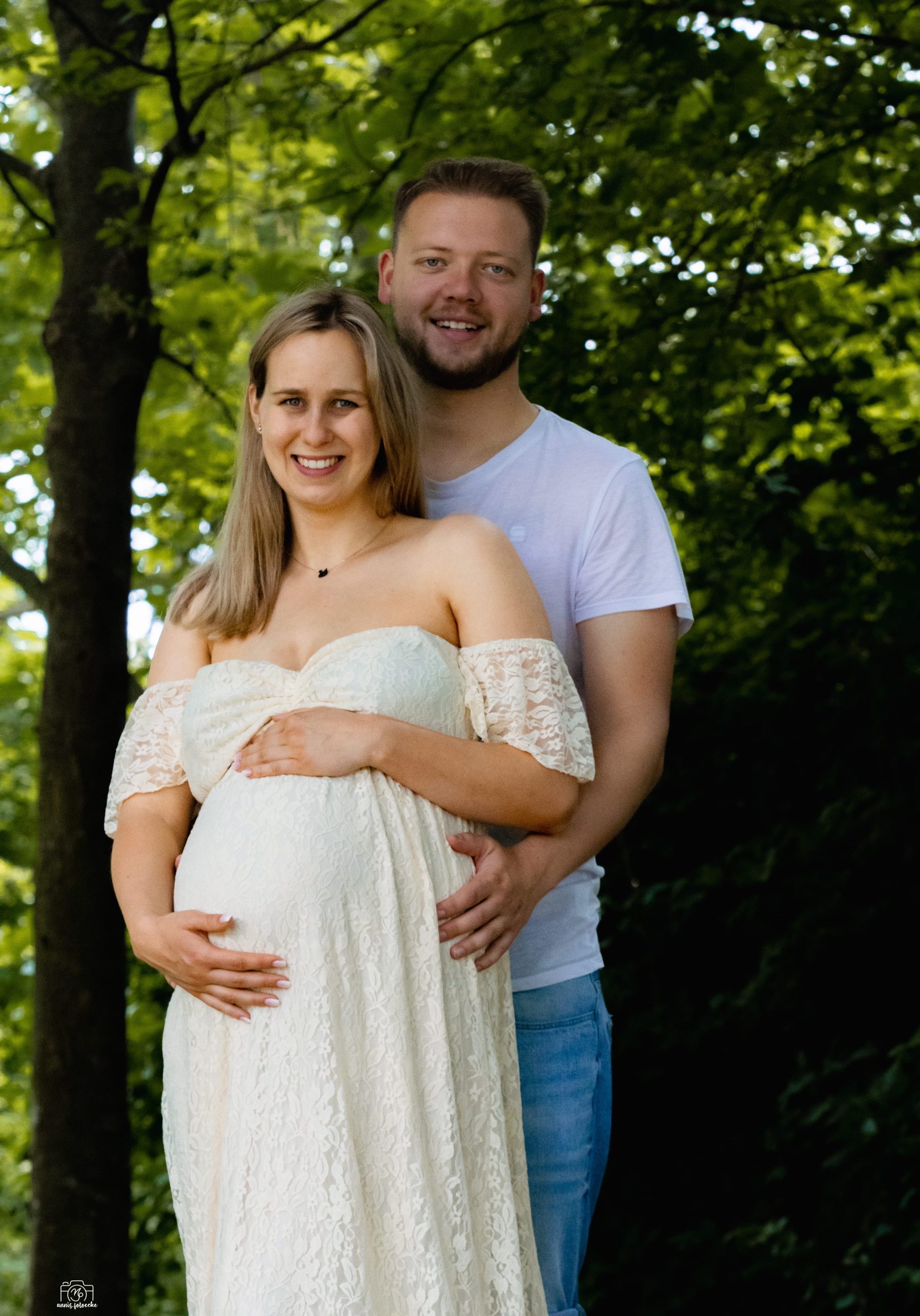 Babybauchshooting mit Partner im Wald in Chemnitz
